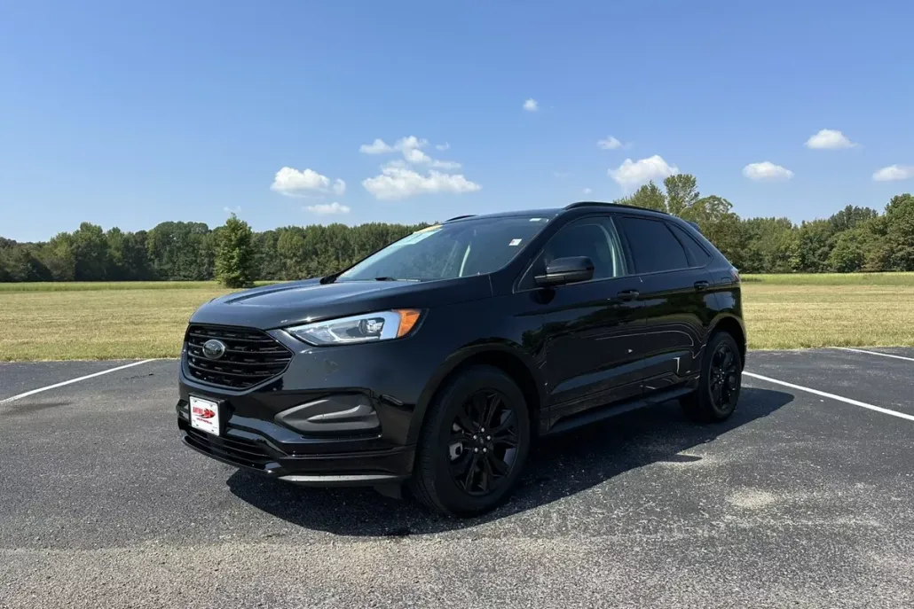 2024 Ford Edge SE photo 1