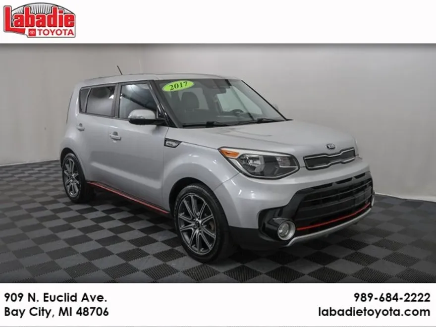 2017 Kia Soul Exclaim photo 1