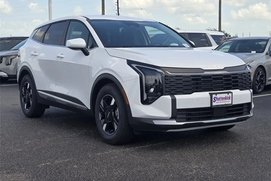 2026 Kia Sportage LX photo 1