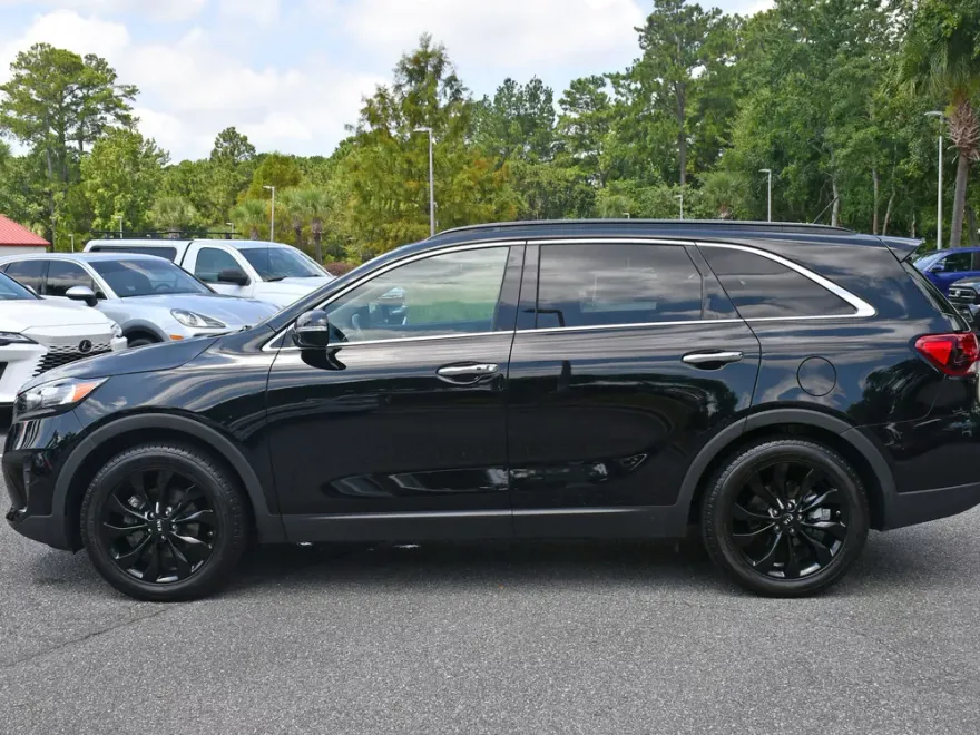2020 Kia Sorento S photo 1
