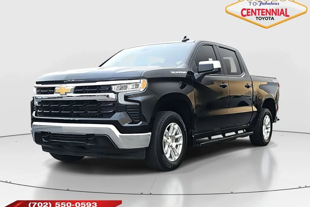 2023 Chevrolet Silverado LT photo 1