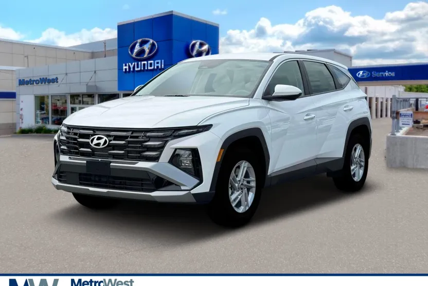 2025 Hyundai Tucson SE photo 1