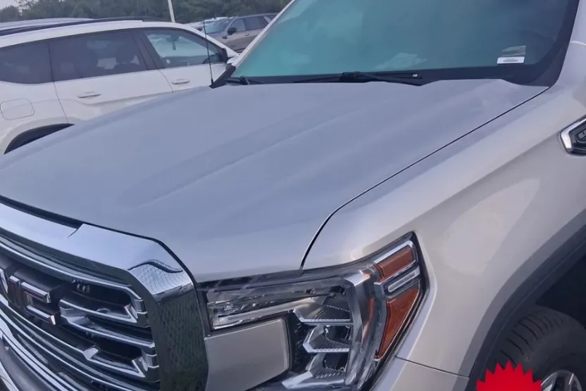 2021 Gmc Sierra 1500 SLT photo 1