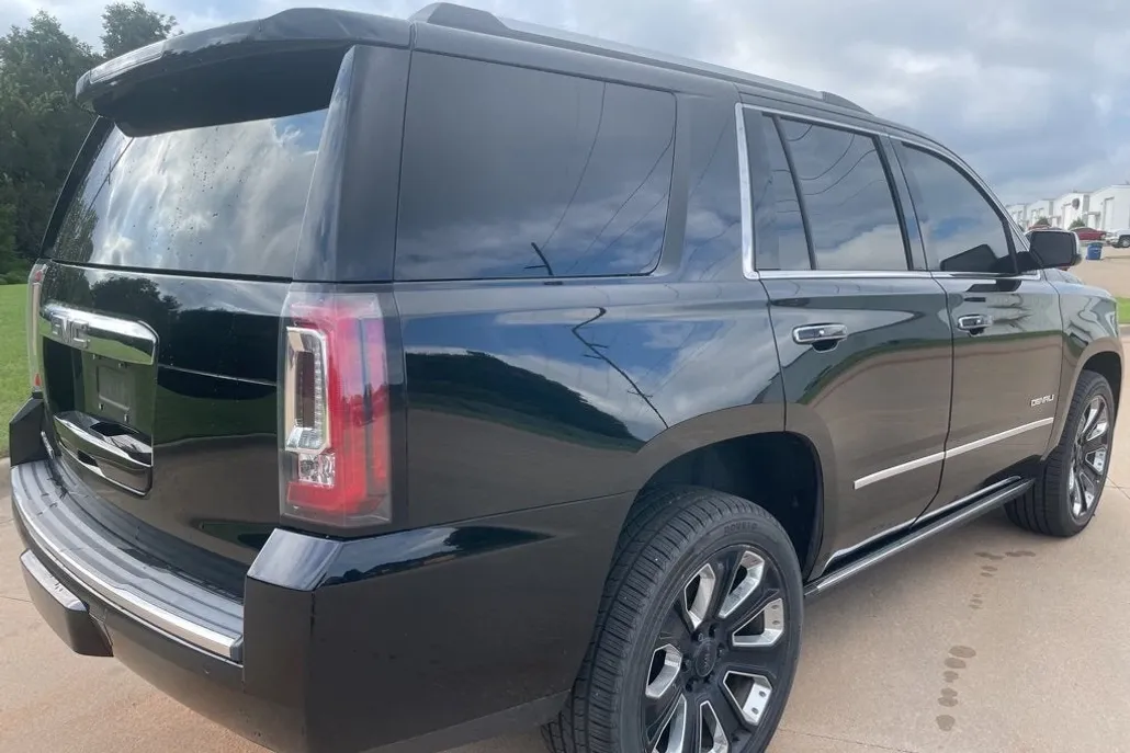 2019 Gmc Yukon Denali photo 1