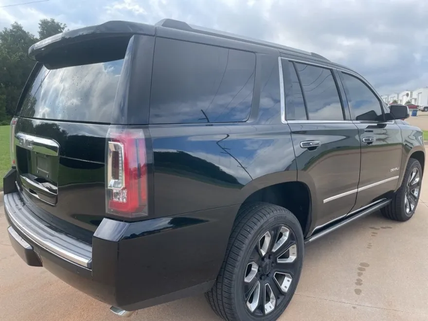 2019 Gmc Yukon Denali photo 1