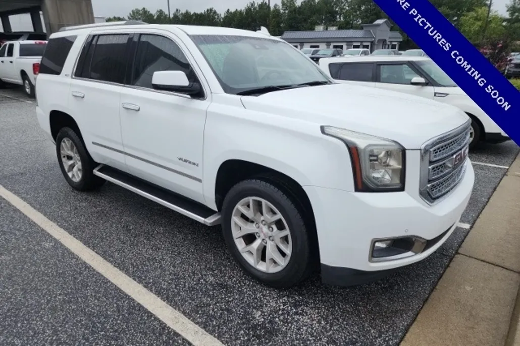 2017 Gmc Yukon SLT photo 1