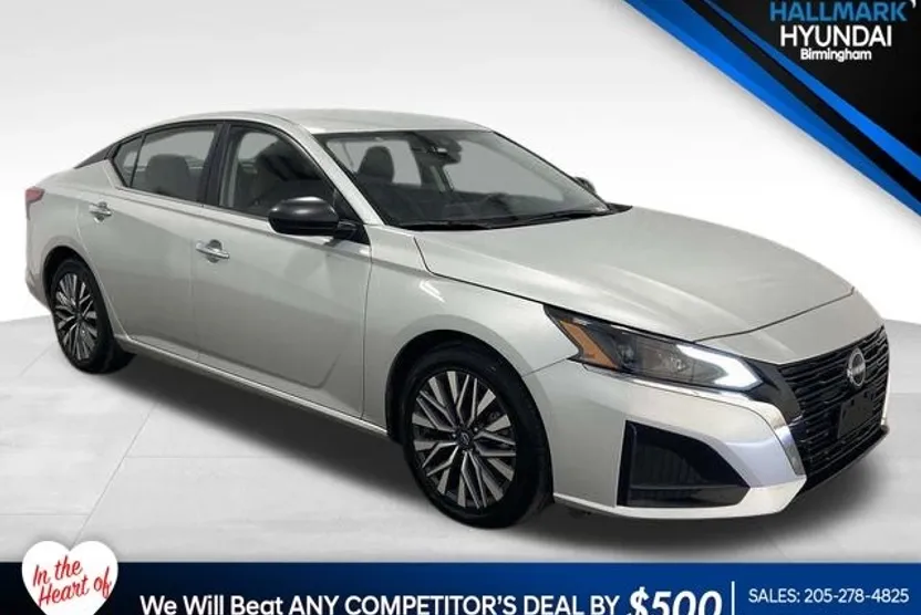2024 Nissan Altima 2.5 SV photo 1