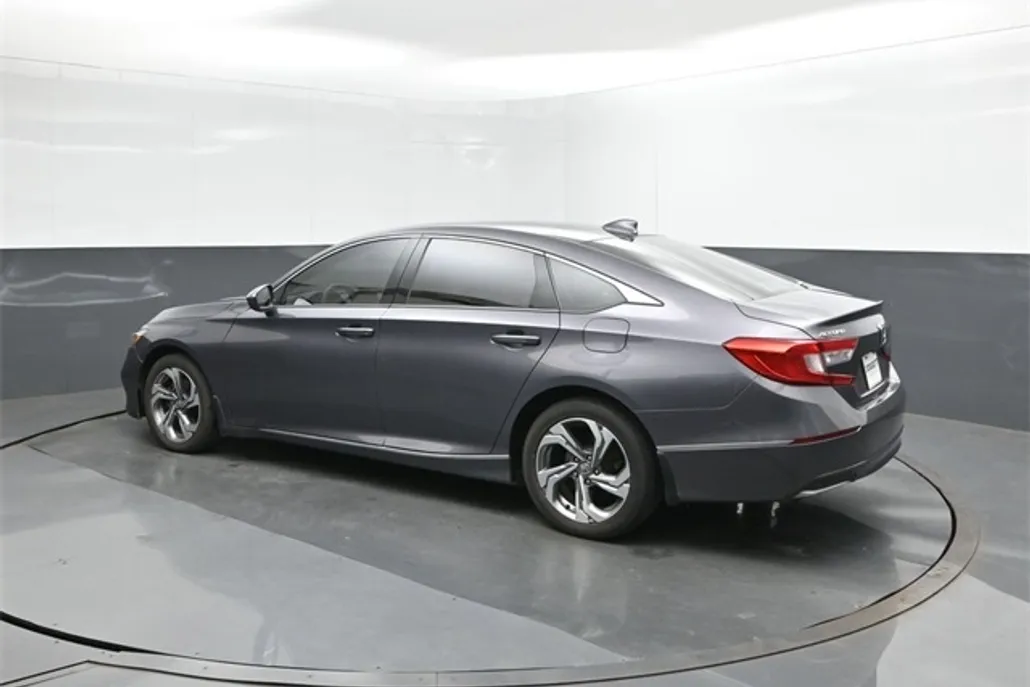 2020 Honda Accord EX photo 1