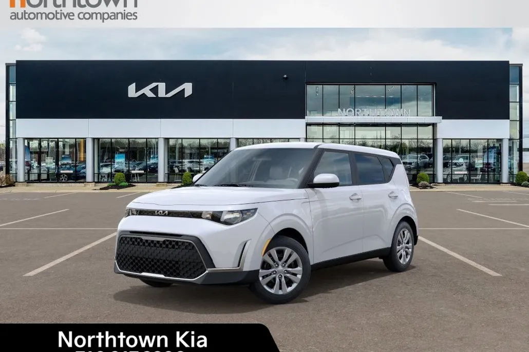 2025 Kia Soul LX S photo 1