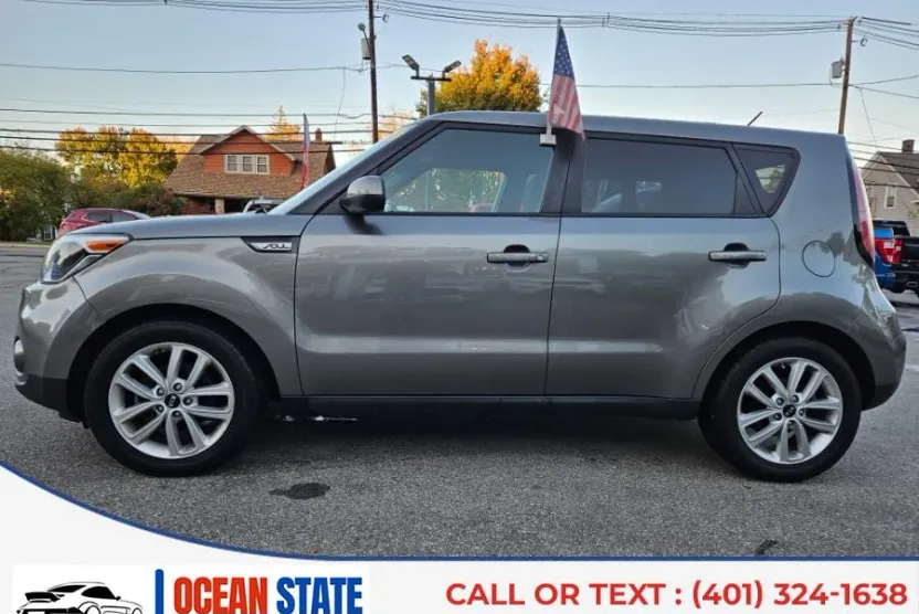 2018 Kia Soul Plus photo 1
