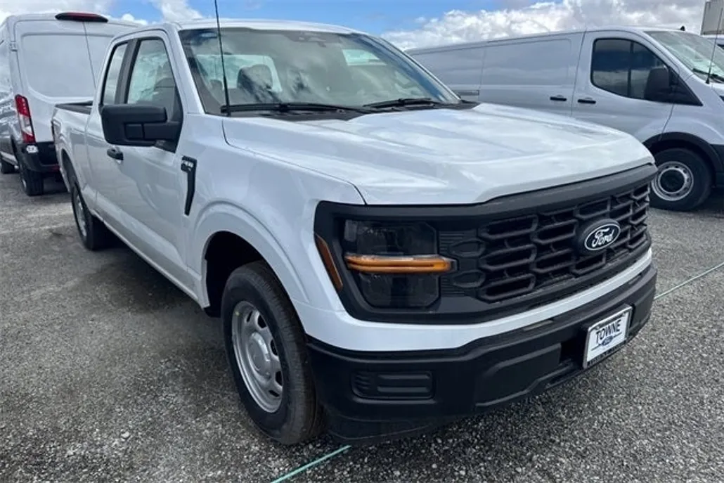 2025 Ford F-150 XL photo 1