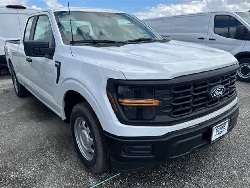 2025 Ford F-150 XL photo 1