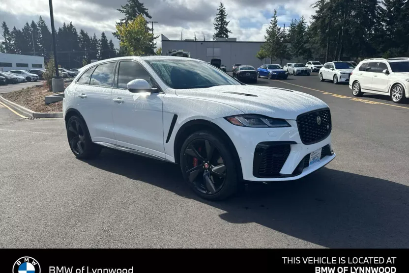 2022 Jaguar F-PACE SVR photo 1