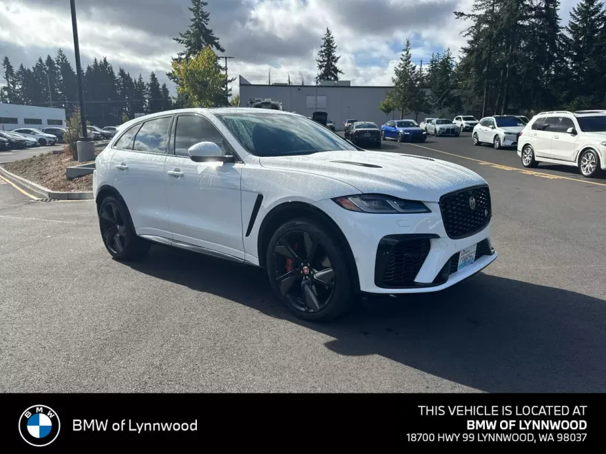 2022 Jaguar F-PACE SVR photo 1