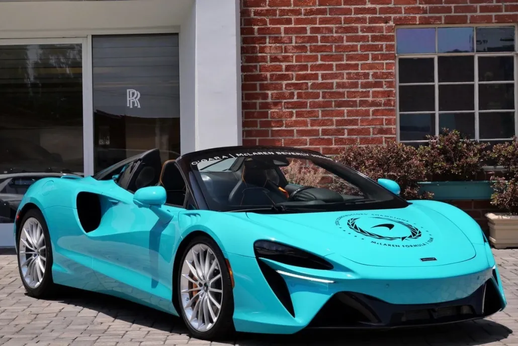 2025 Mclaren ARTURA Spider photo 1