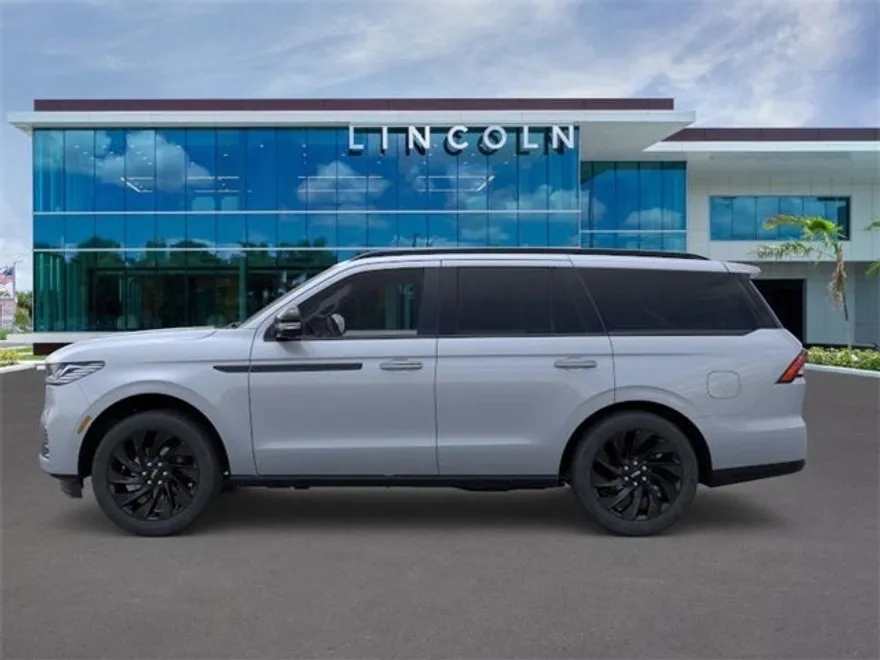 2025 Lincoln Navigator Reserve photo 1