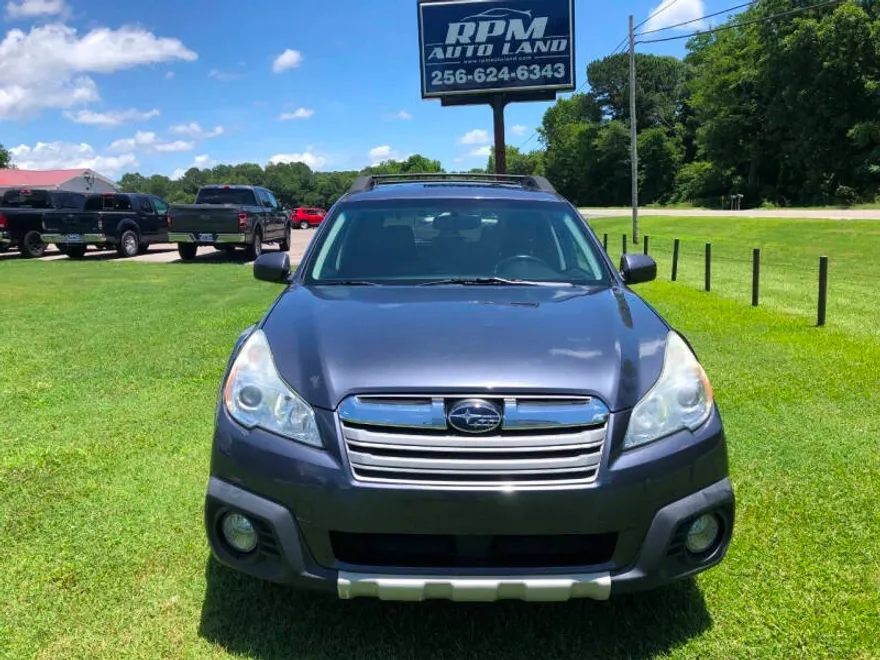 2014 Subaru Outback 2.5i Limited photo 1