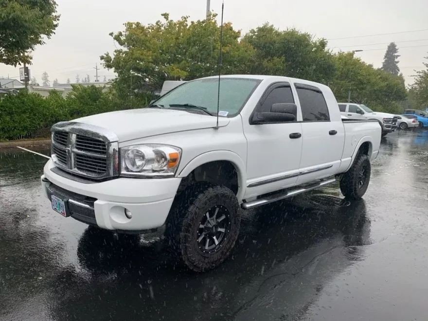 2006 Dodge Ram Laramie photo 1