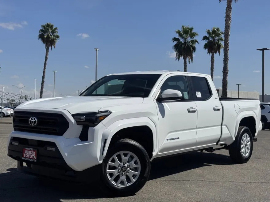 2025 Toyota Tacoma SR5 Double Cab photo 1