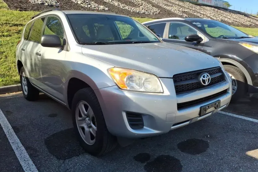 2011 Toyota RAV4 Base photo 1