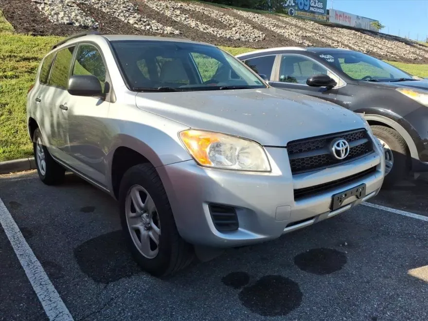 2011 Toyota RAV4 Base photo 1