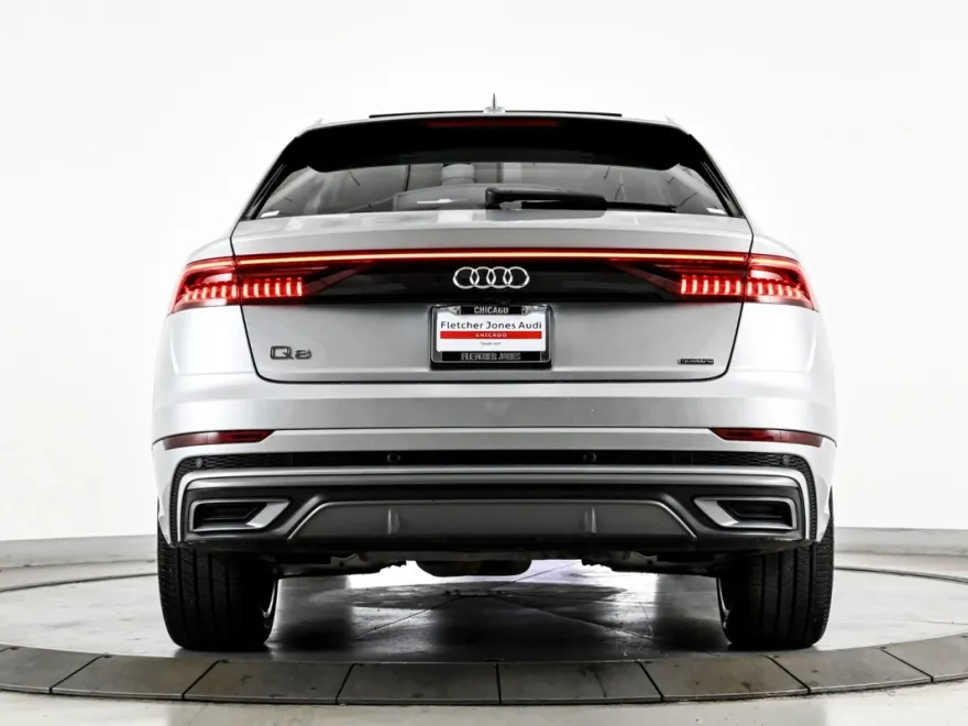 2020 Audi Q8 55 Premium Plus photo 1