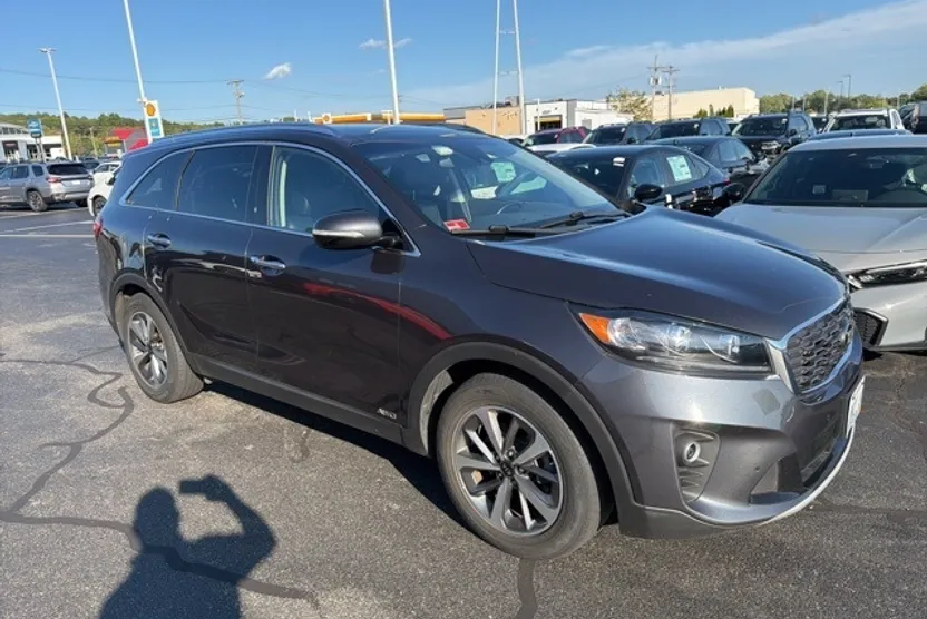 2019 Kia Sorento EX photo 1
