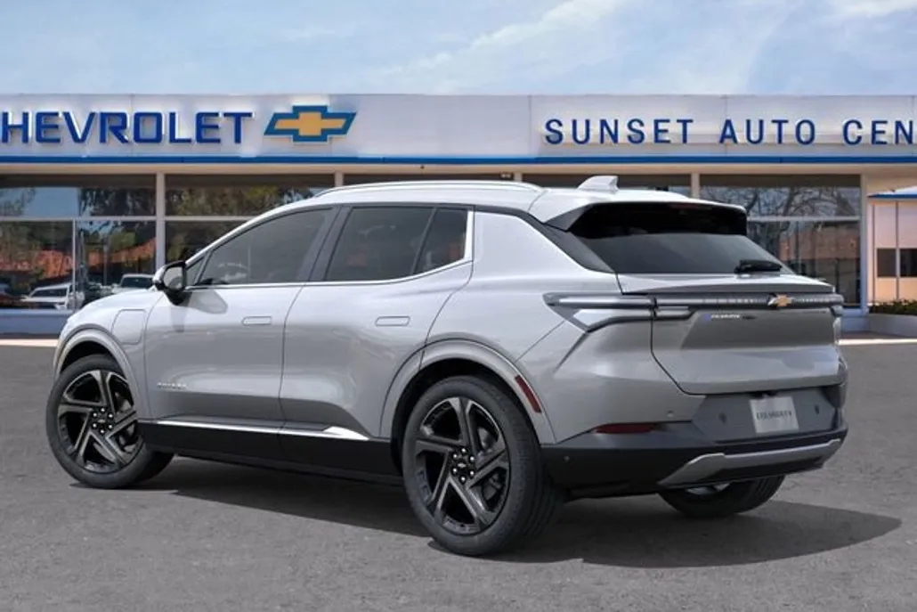 2025 Chevrolet Equinox EV 1LT photo 1