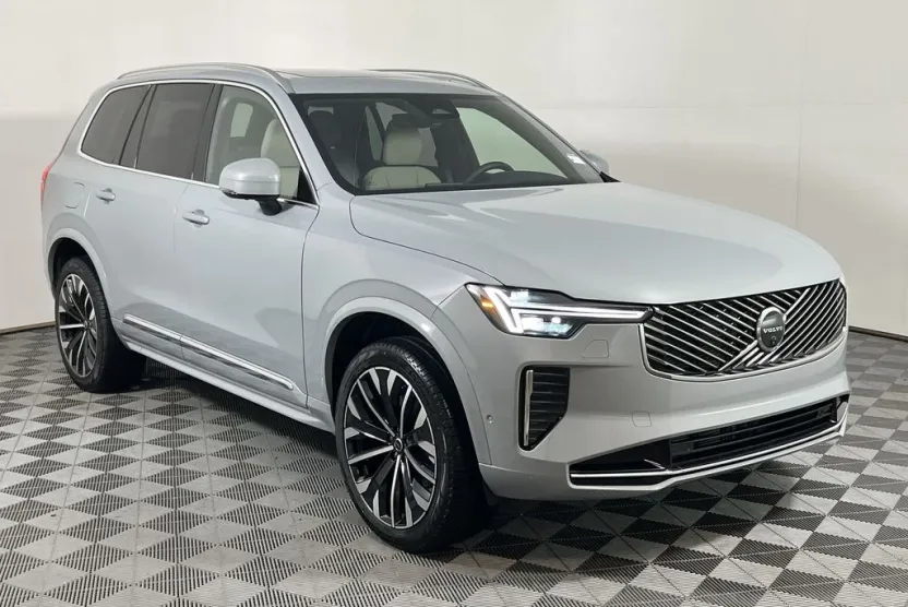 2026 Volvo XC90 Plus photo 1
