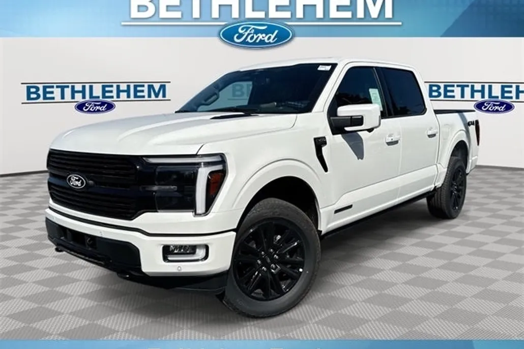 2025 Ford F-150 Platinum photo 1