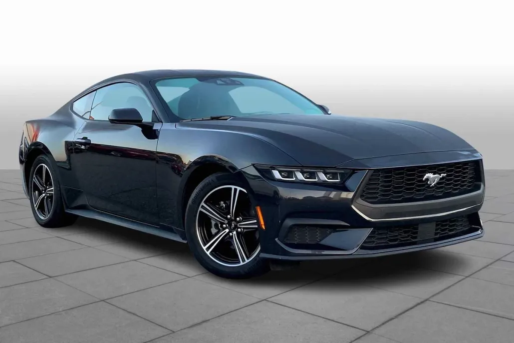 2024 Ford Mustang EcoBoost photo 1