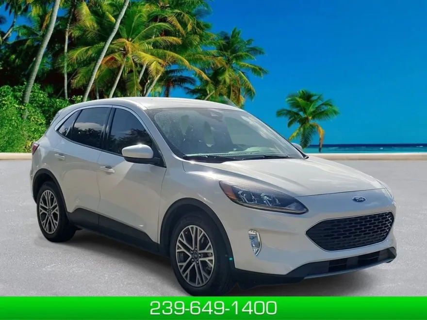 2022 Ford Escape SEL photo 1