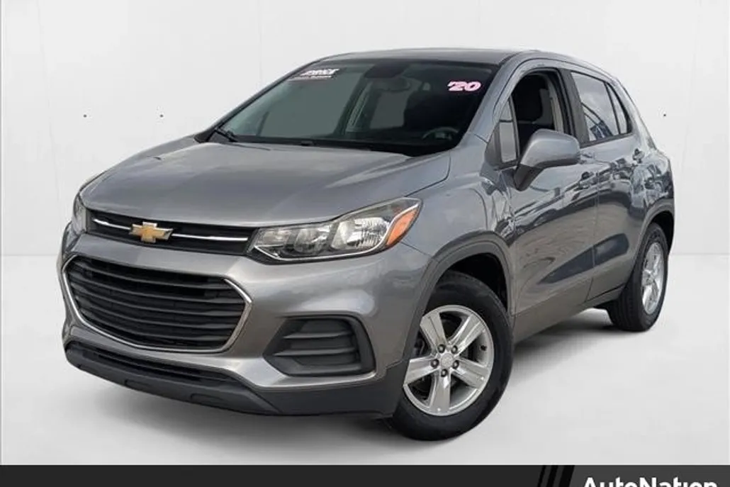 2020 Chevrolet Trax LS photo 1