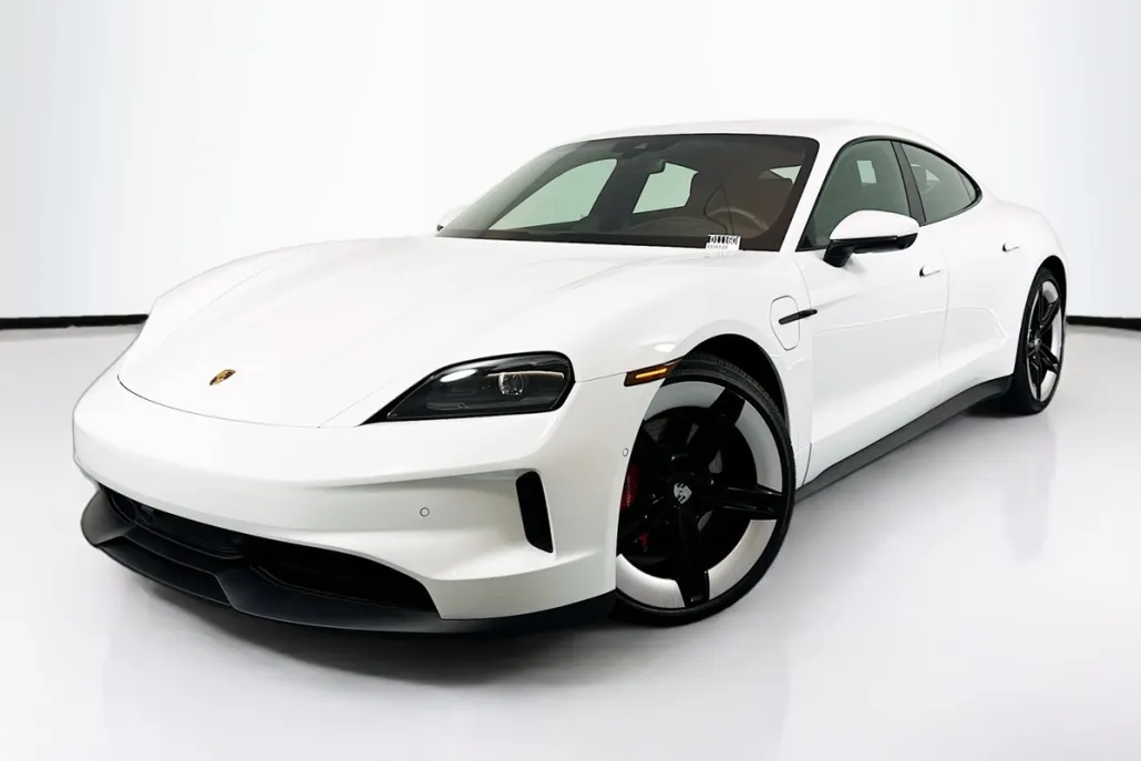 2025 Porsche Taycan 4S photo 1