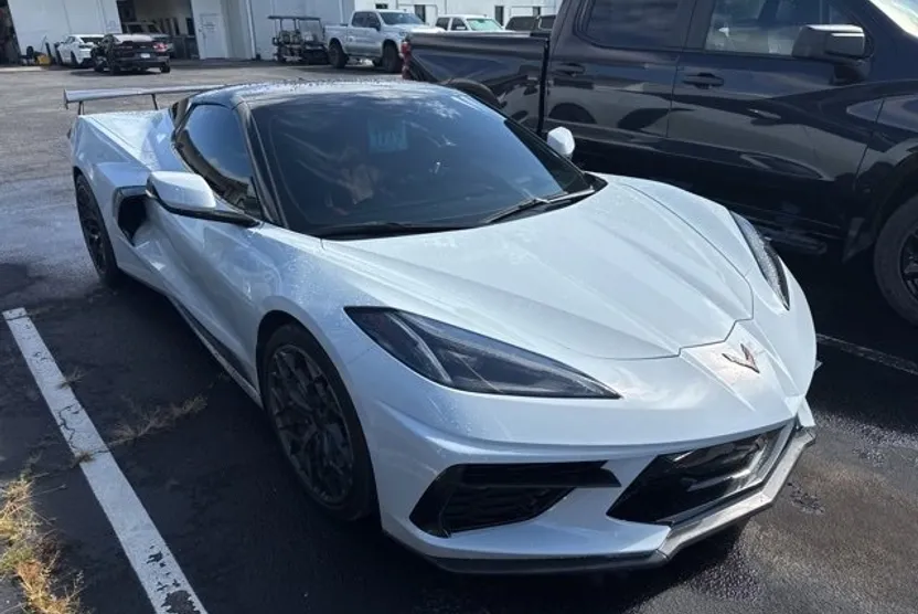 2023 Chevrolet Corvette Stingray 2LT photo 1