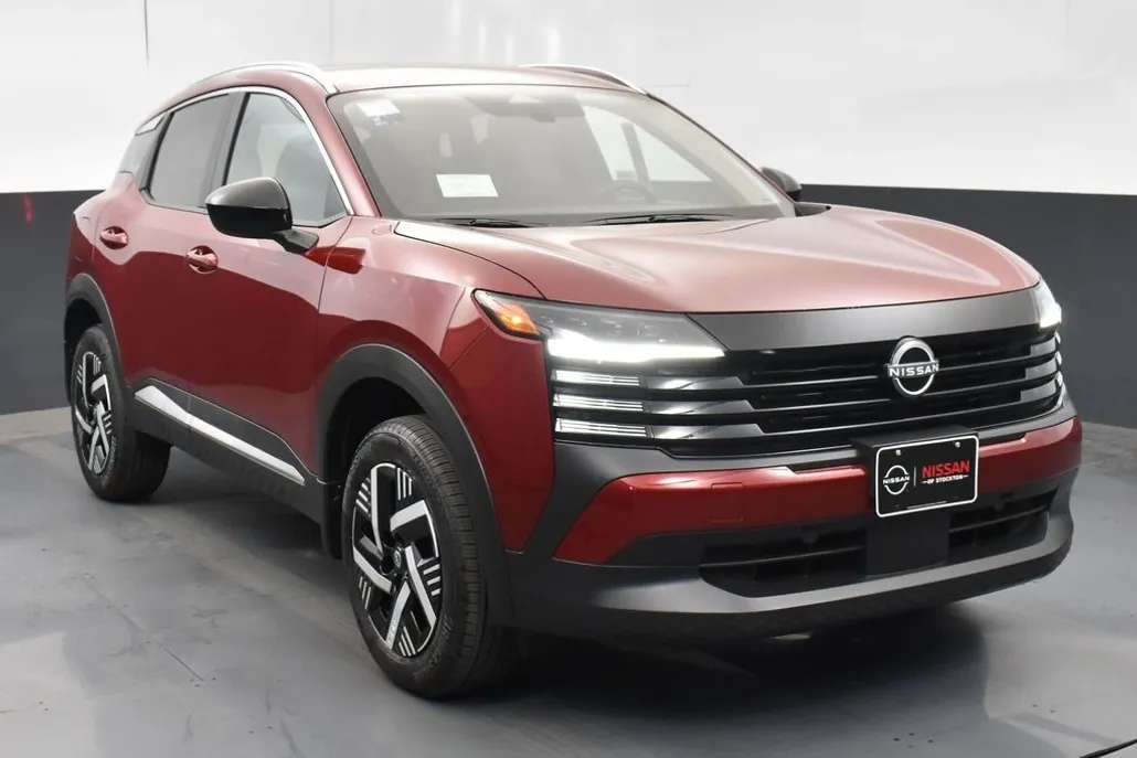 2026 Nissan Kicks SV photo 1