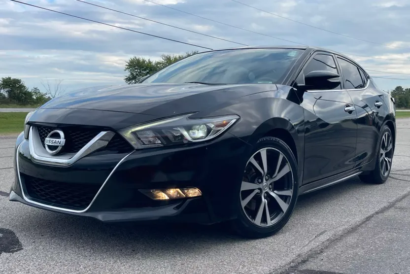 2017 Nissan Maxima Platinum photo 1