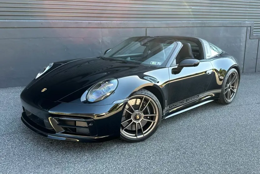 2023 Porsche 911 Targa 4S 4 GTS photo 1