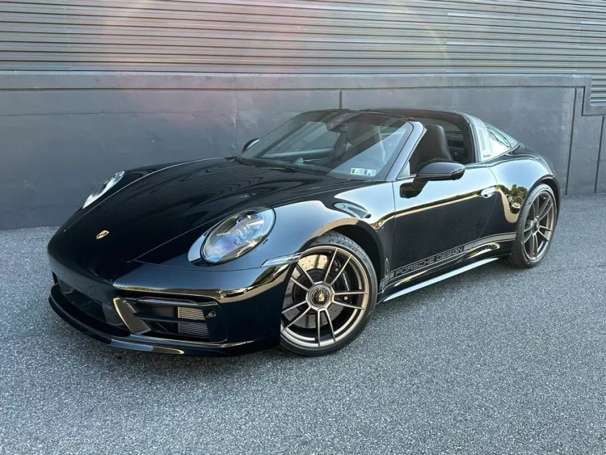 2023 Porsche 911 Targa 4S 4 GTS photo 1