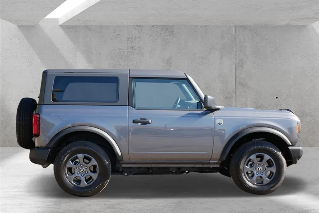 2023 Ford Bronco Big Bend photo 1