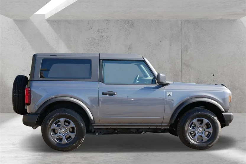 2023 Ford Bronco Big Bend photo 1