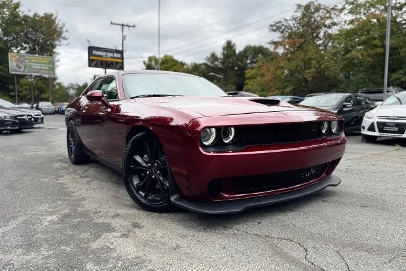 2021 Dodge Challenger GT photo 1