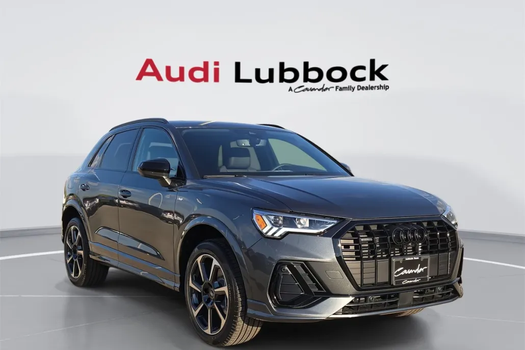 2025 Audi Q3 45 TFSI S line Premium Plus photo 1