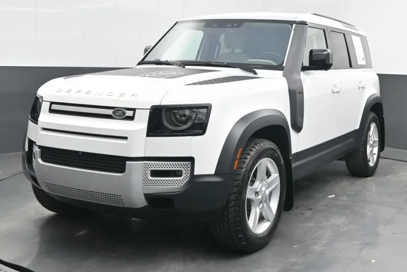 2022 Land Rover Defender SE photo 1