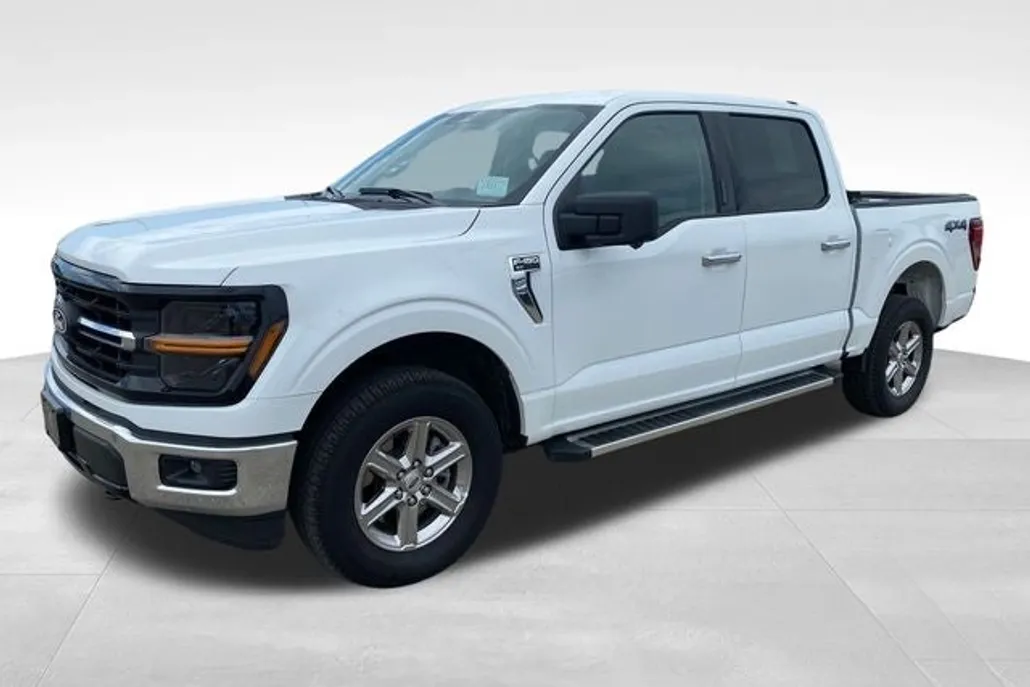 2024 Ford F-150 XLT photo 1