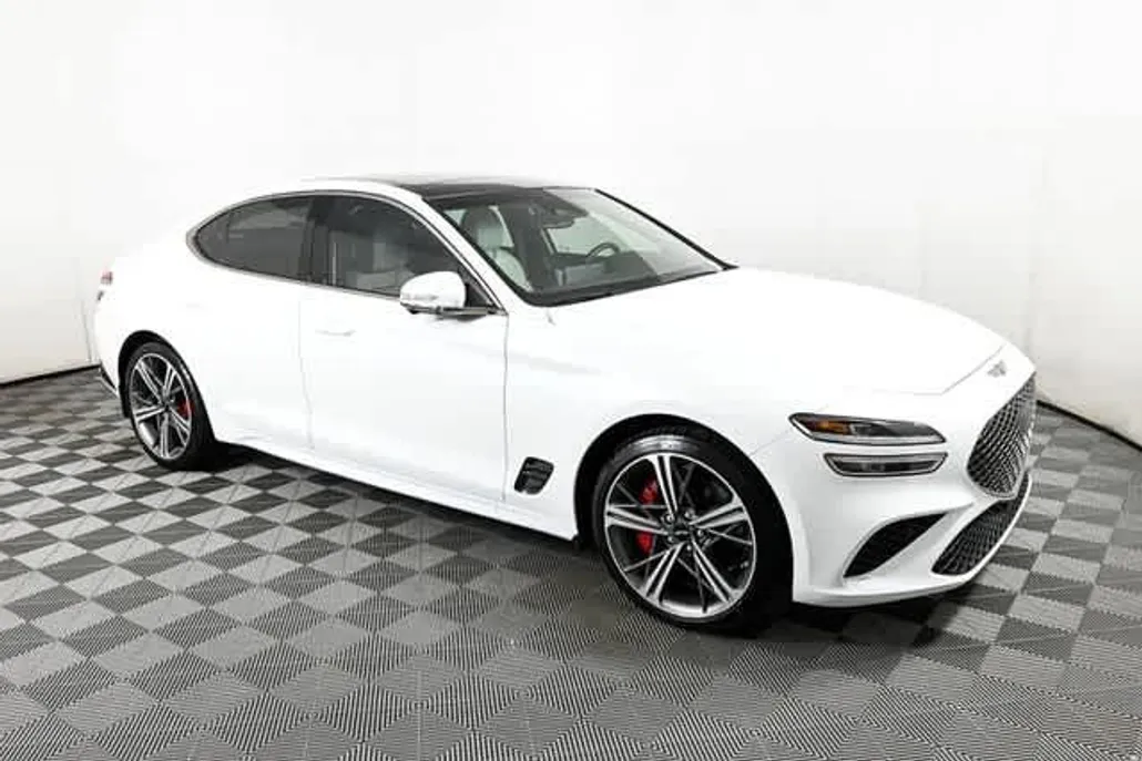 2025 Genesis G70 3.3T Sport Advanced photo 1