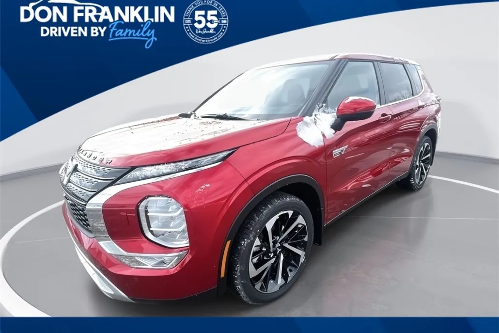 2025 Mitsubishi Outlander PHEV SE photo 1