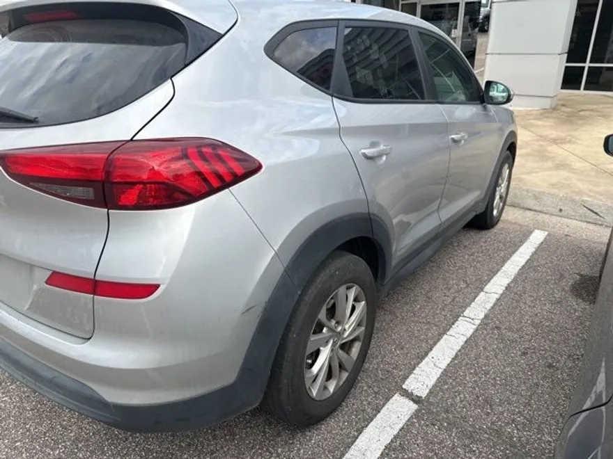 2021 Hyundai Tucson SE photo 1