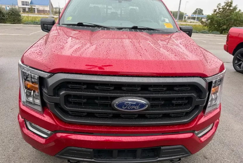 2022 Ford F-150 XLT photo 1