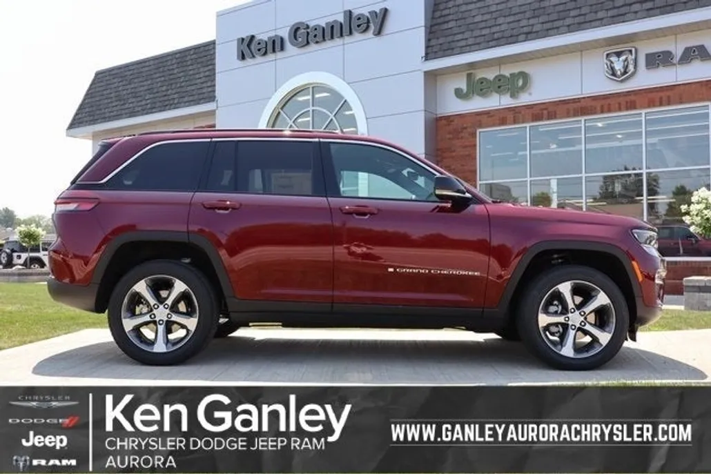 2025 Jeep Grand Cherokee Limited photo 1